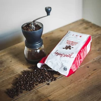 Jones Brothers Coffee Italian Lover szemes kávé, 500g