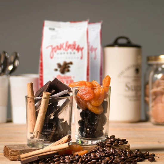 Jones Brothers Coffee Italian Lover szemes kávé, 500g